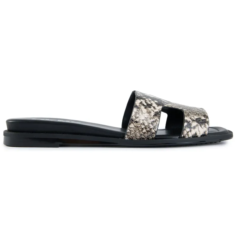 Columbia Sandals - DKNY