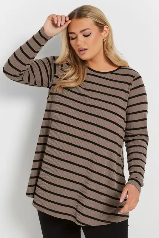 Ribbed Long Sleeve Swing Top - Yours