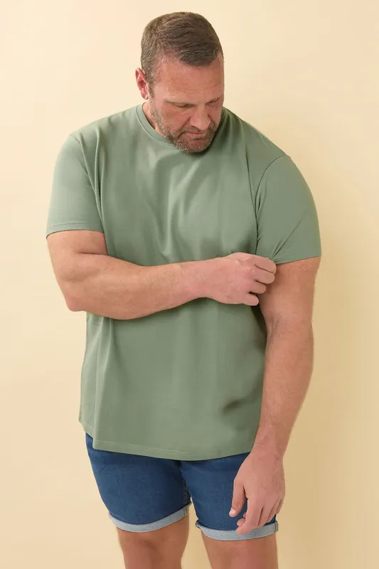 Textured Short Sleeve T-Shirt