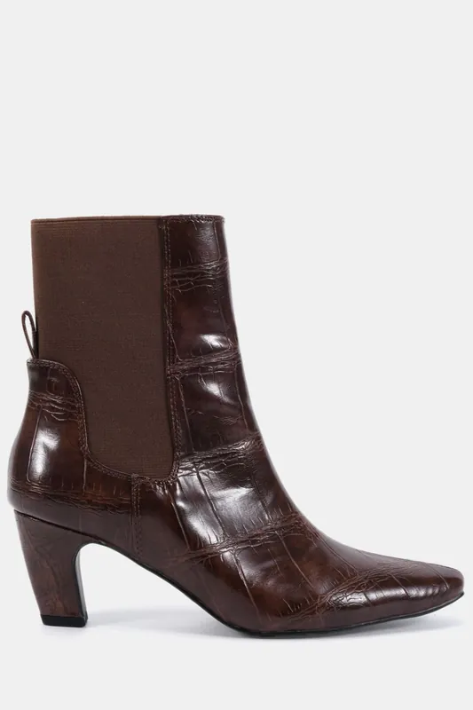 Kennedy Curved Mid Heel Chelsea Ankle Boot - Novo