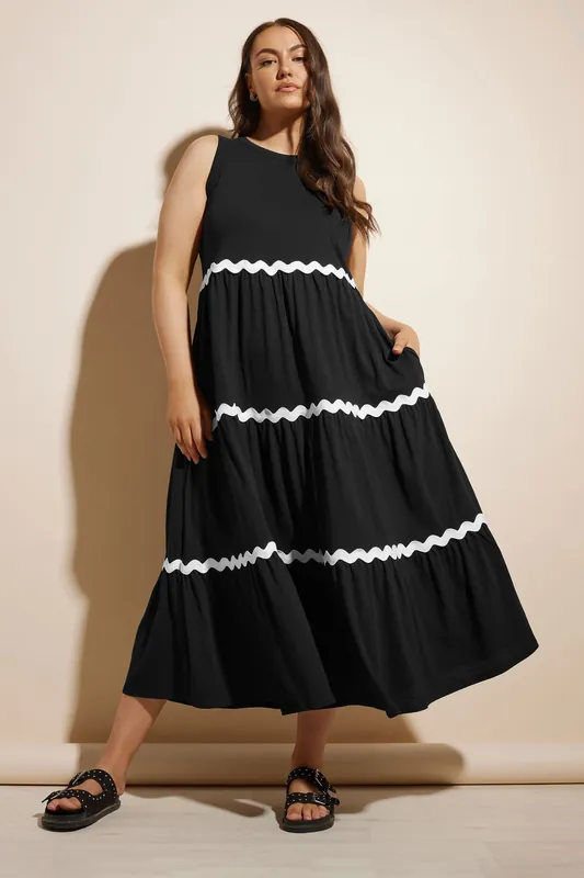 Contrast Swirl Tiered Maxi Dress - Yours