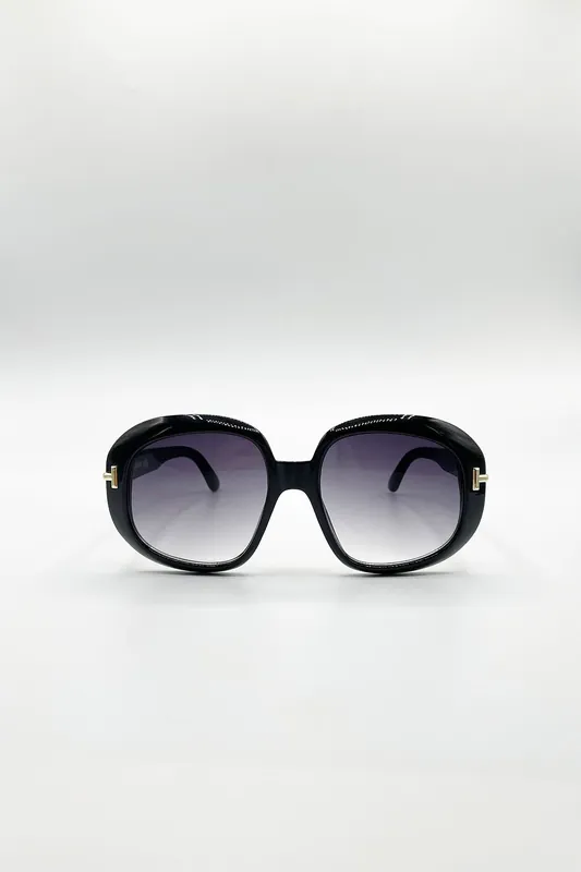 Bold Round Oversized Sunglasses In Black - SVNX