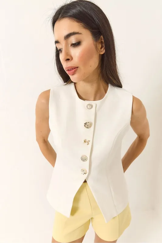 Fitted Sleeveless Button-Front Waistcoat with Crew Neck