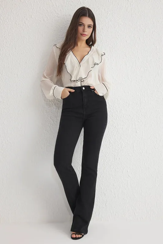 High Waist Comfort Flare Jeans - WOVCOR