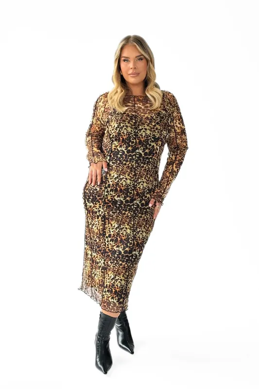 Curve Cheetah Print Seam Detail Midaxi Dress - FASHION-SZN