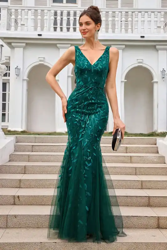 Sequin Leaf Detailed V Neck Bridesmaid Maxi Dress In Green - FS Collection