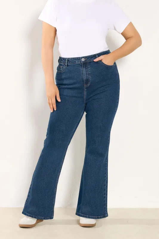 Flare Stretch Jeans - Yours