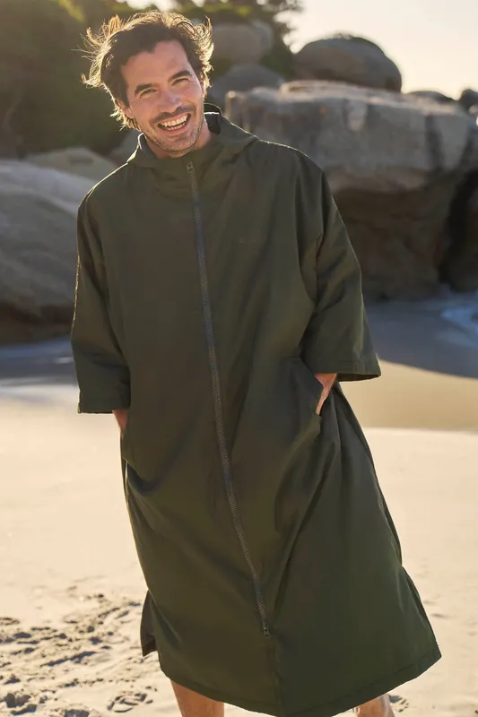 Coastline' Water Resistant Adjustable Hood Long Length Changing Robe - Mountain Warehouse
