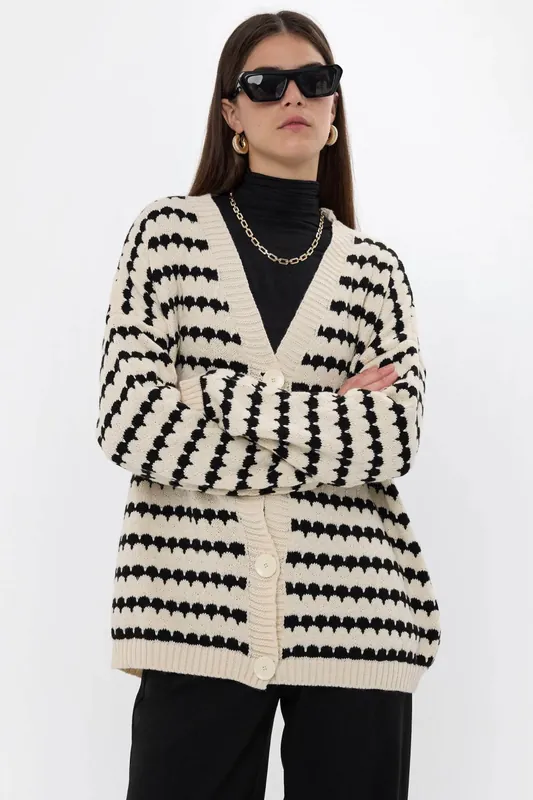 Striped Oversized Buttoned Cardigan - Hiccup