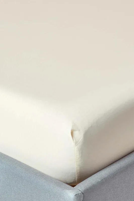 Egyptian Cotton Fitted Sheet 12 inch 200 Thread Count - Homescapes