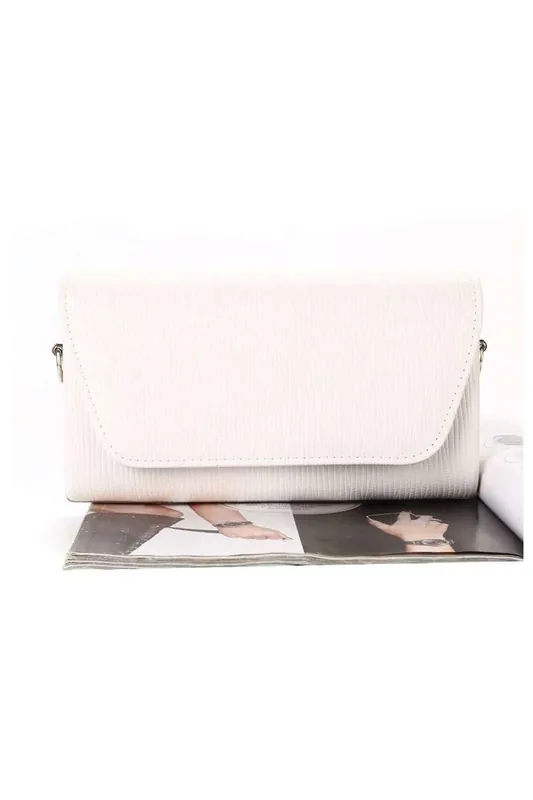 V Envelope Shape Hardcase Clutch Purse Bag With Chain Strap - Kitise