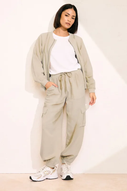 Petite Linen Cargo Joggers - PixieGirl