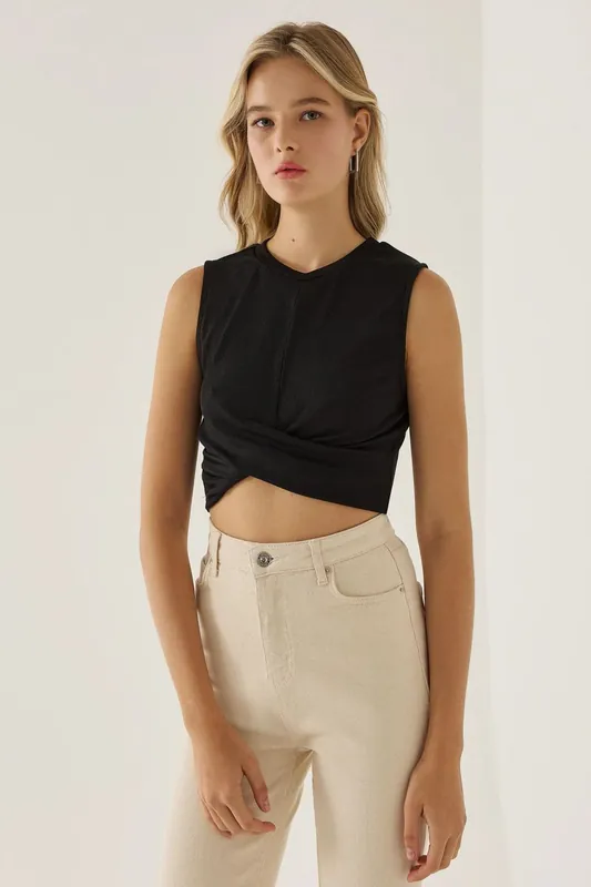 Across Detailed Knitted Crop - Hiccup