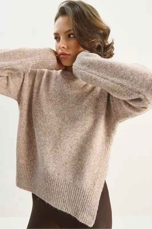 Thick Oversized Crew Neck Knit Sweater - Bianco Lucci