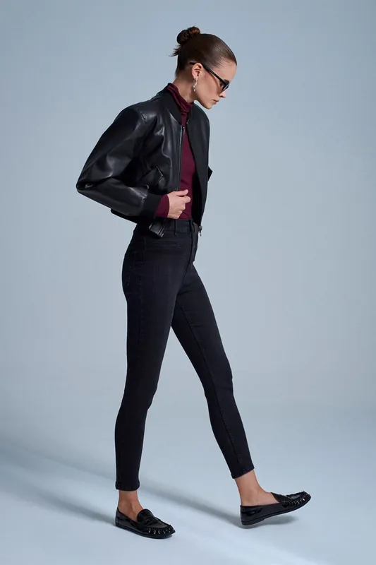 High-Waist Skinny Jeans