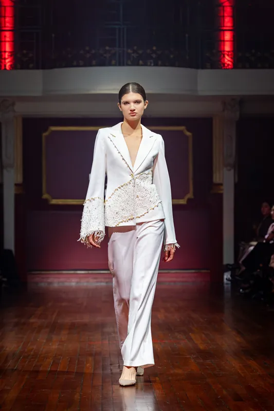 Riselienne - White 2-Piece Blazer Suit