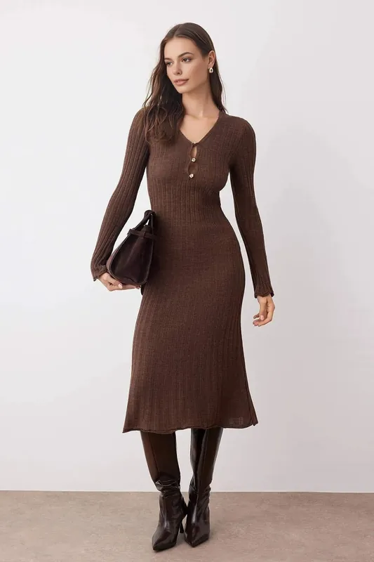 Ribbed Knit V-Neck Maxi A-Line Dress