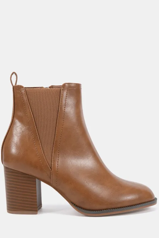 Jessie Block Heel V Chelsea Ankle Boot - Novo