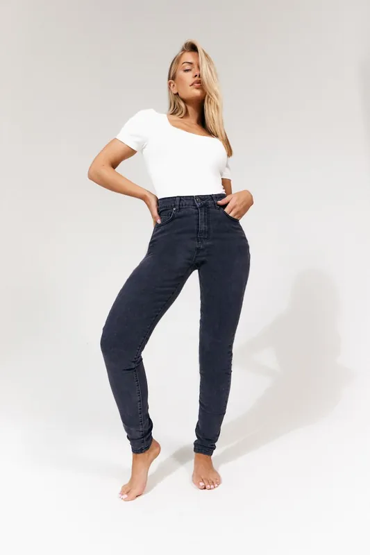 Washed black Skinny Jean - In The Style