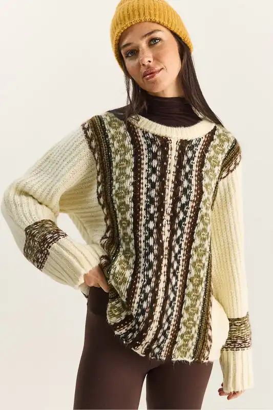 Oversized Ethnic Print Knit Sweater - Bianco Lucci