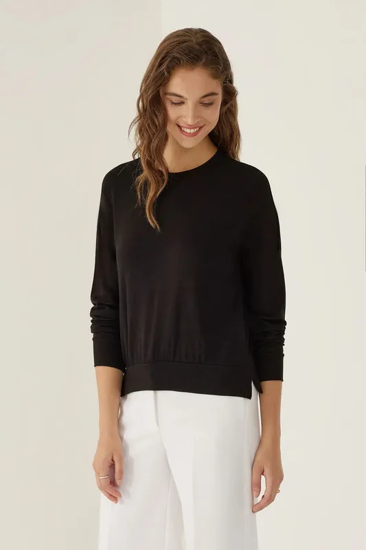 Regular Fit Long Sleeve Crew Neck Blouse - Hiccup
