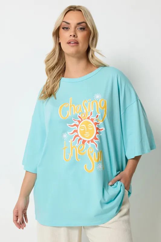 Chasing The Sun' Graphic T-Shirt