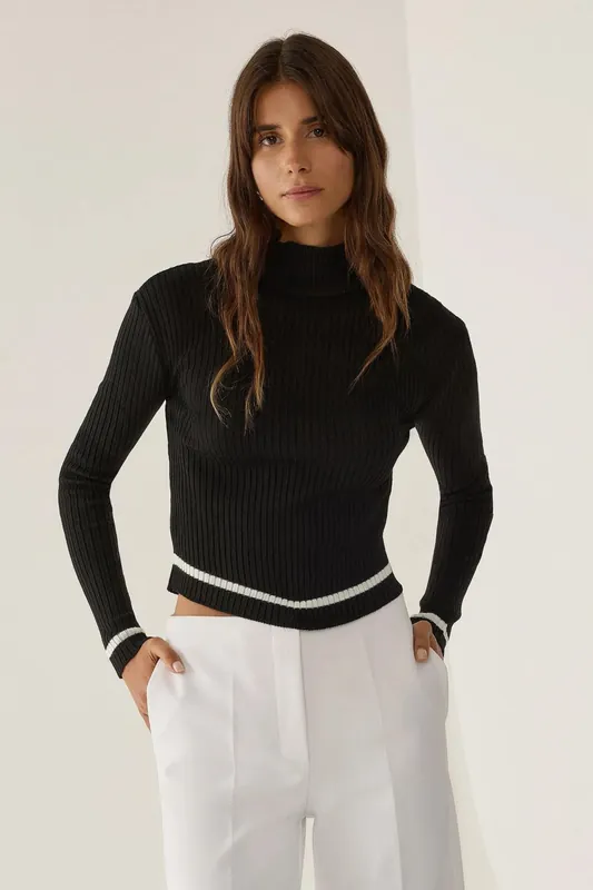 Slim Fit Half Turtleneck Cropped Sweater - Hiccup