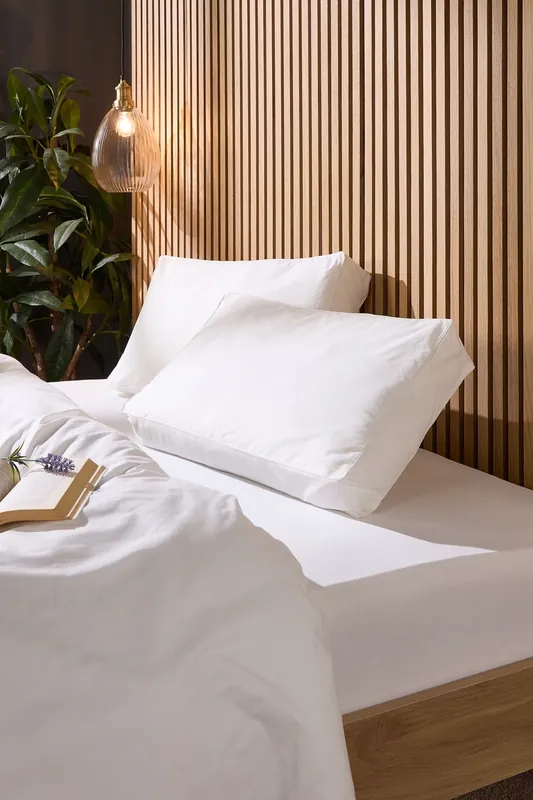 Hotel Side Sleeper Pillow – Firm Support, Deep Filled Cotton Box Pillow - Snuggledown