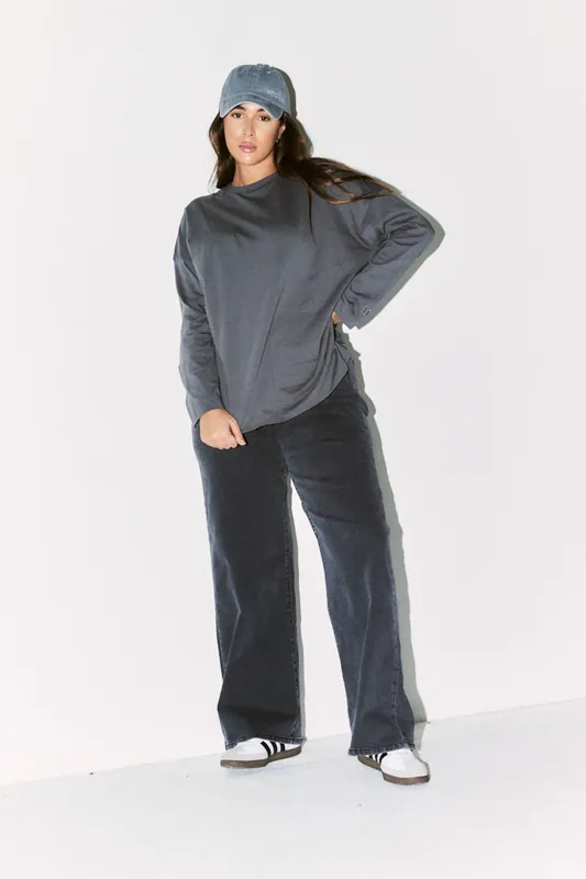 Charcoal Fits Embroidered Crew Neck Long Sleeve T-Shirt