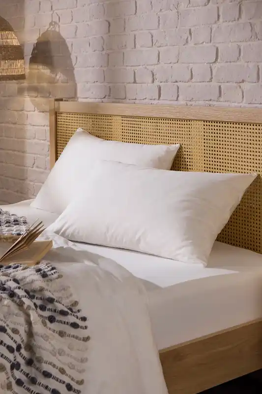 2 Pack Scandinavian Duck Feather & Down Medium Support Pillows - Snuggledown