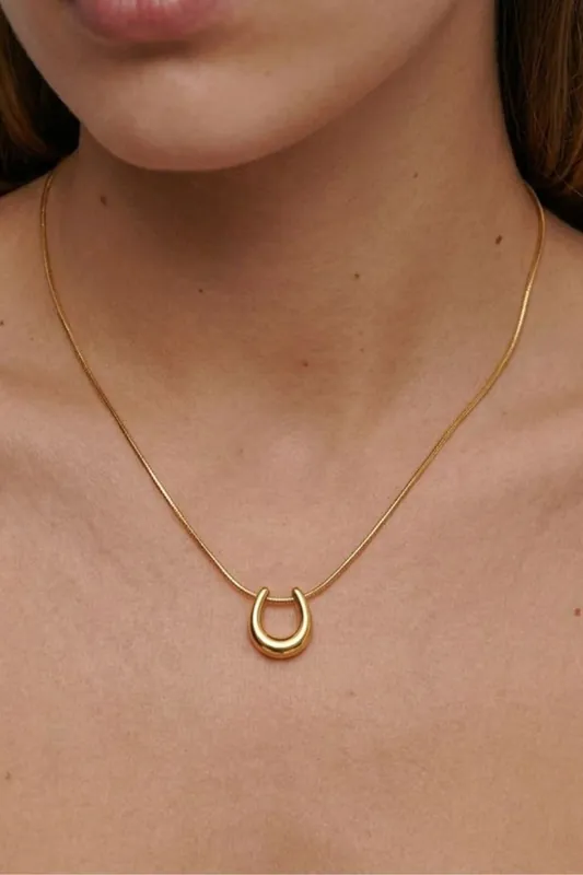 18K Gold Plated Horseshoe Necklace - Serla