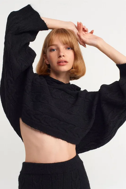 Oversized Cable Knit Crop Hooded Sweater - Dilvin