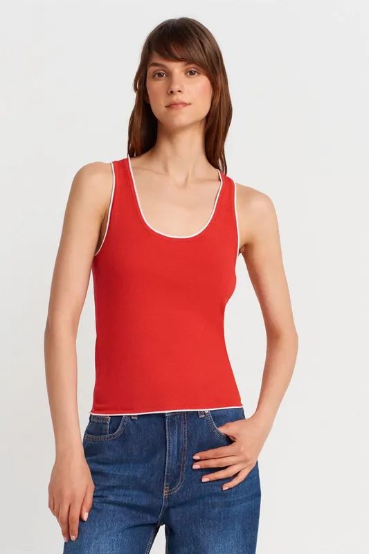 Slim Fit Ribbed Sleeveless Cami Blouse - Dilvin