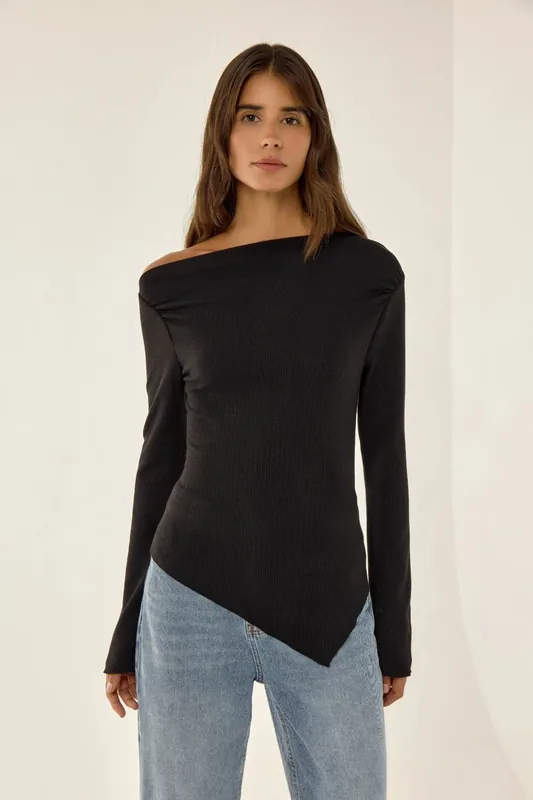 Asymmetric Ribbed Top with Slit - Hiccup