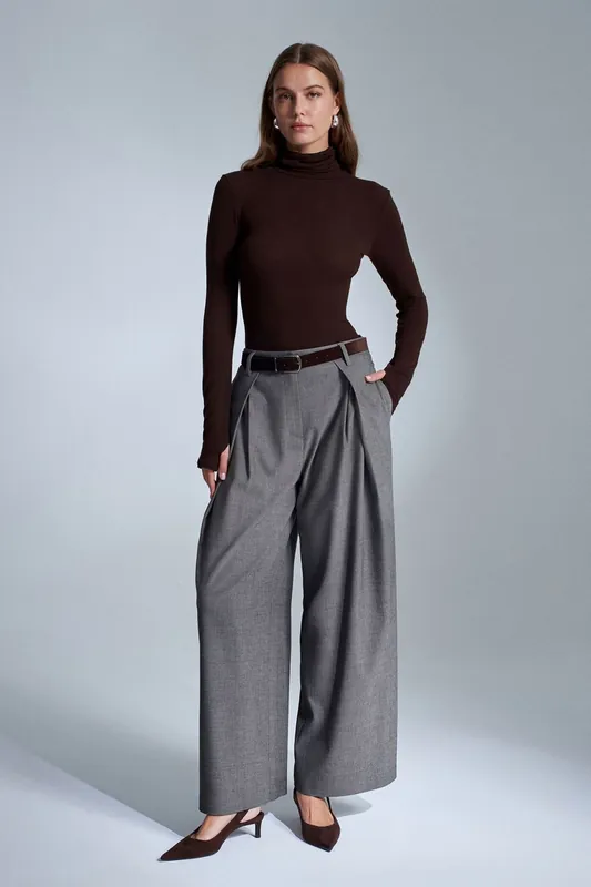 Wide-Leg Pleated Trousers