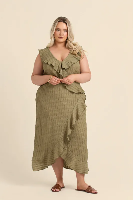 Textured Ruffle And Wrap Sleeveless Midi Dress - FASHION-SZN