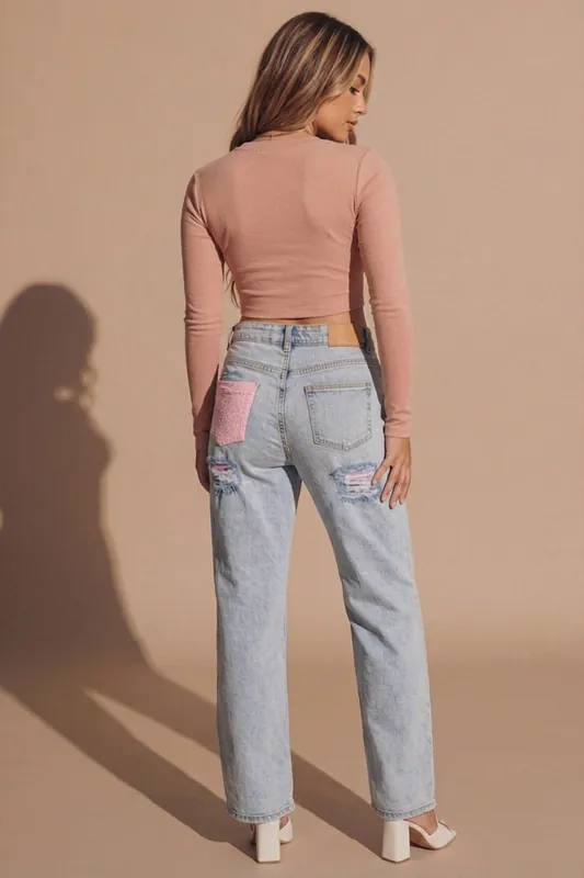 Wash Distressed Straight Leg Jeans With Pink Pocket Detail - Femme Luxe
