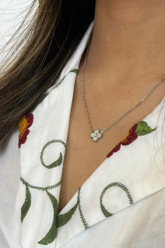 Clover Necklace with Gift Box - SVNX
