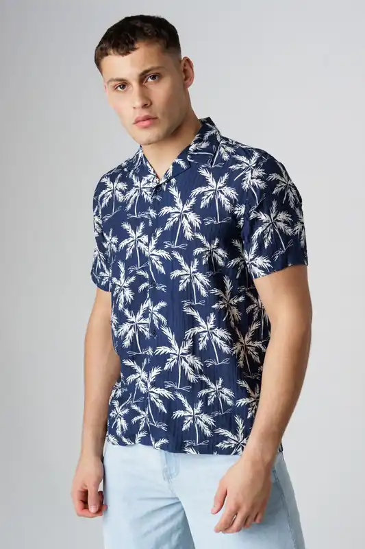 Relaxed Button-Up Palm Print Holiday Shirt