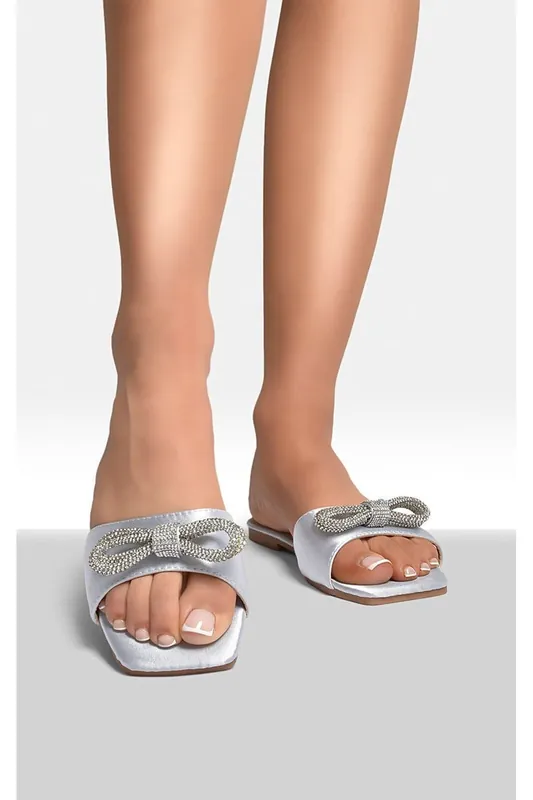 Lexie Embellished Bow Trim Open Toe Sandals - IKRUSH