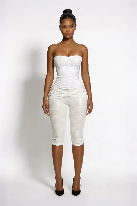 The Flora Lace Capri Pants, White - LEMONLUNAR