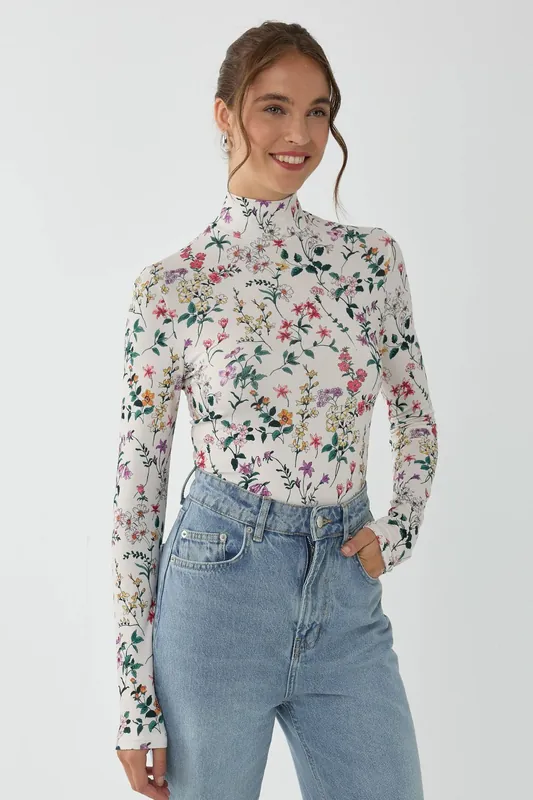 Floral Print Long Sleeve Sweater - Hiccup