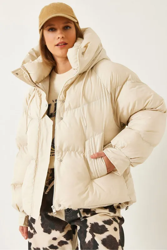 Hooded Cropped Padded Puffer Coat with Snap Closure - Bianco Lucci
