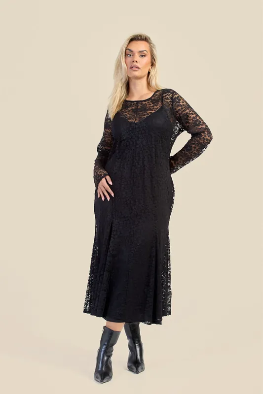 Curve Long Sleeve Lace Godet Hem Midaxi Dress - FASHION-SZN