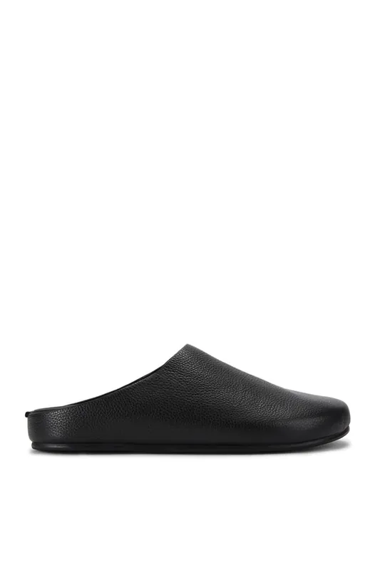 Fern Black Leather' Leather Flats - STEVE MADDEN
