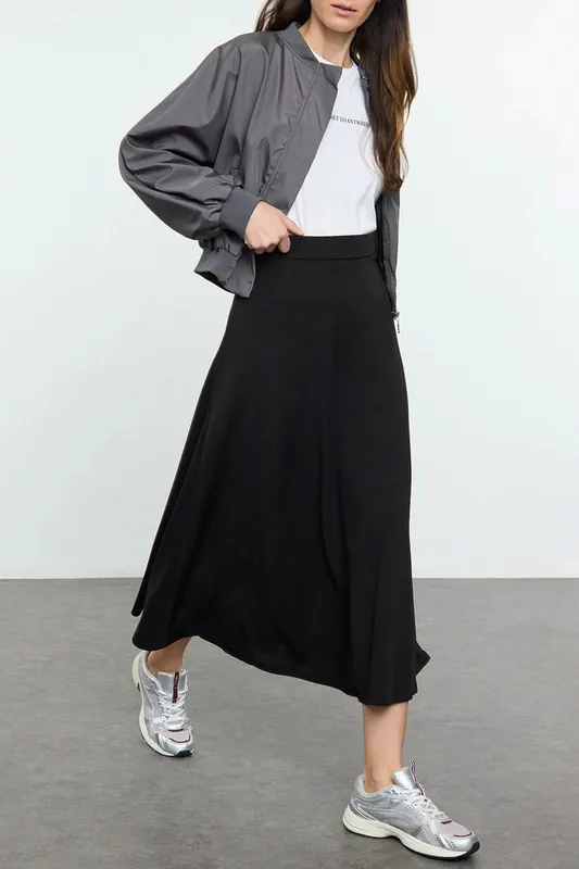 Crepe Knit Maxi Skirt with Flared Silhouette and Fluid Drape - WOVCOR