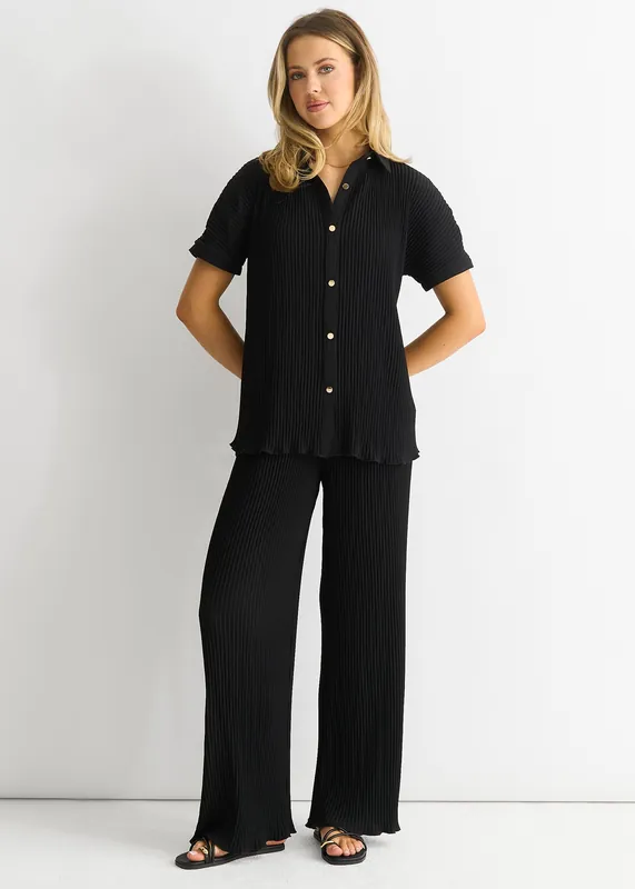 Black Plisse Short Sleeve Oversized Shirt - Gini London