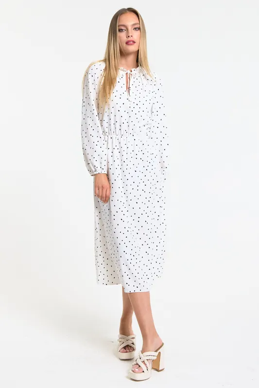 Heart Print Midi Dress in White - Liquorish