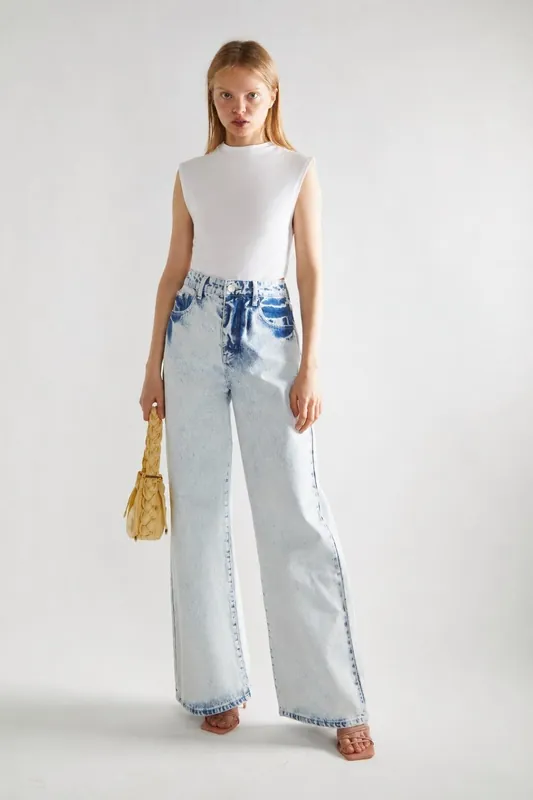 Sleeveless Mock Neck Crop Top - Shnoo
