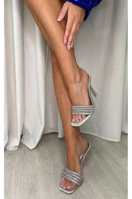 A High Heel Sandals With Diamante Detailed Straps - IKRUSH
